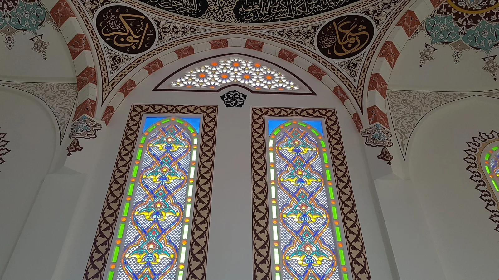 Alçı Vitray Nedir